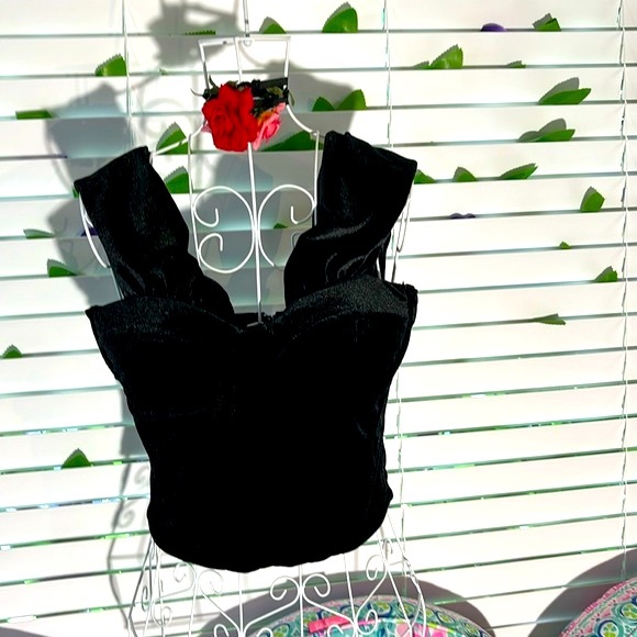 Black velvet bustier style top with padded bust - Picture 1 of 7